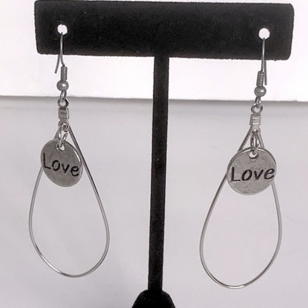 Silver love fashion earring